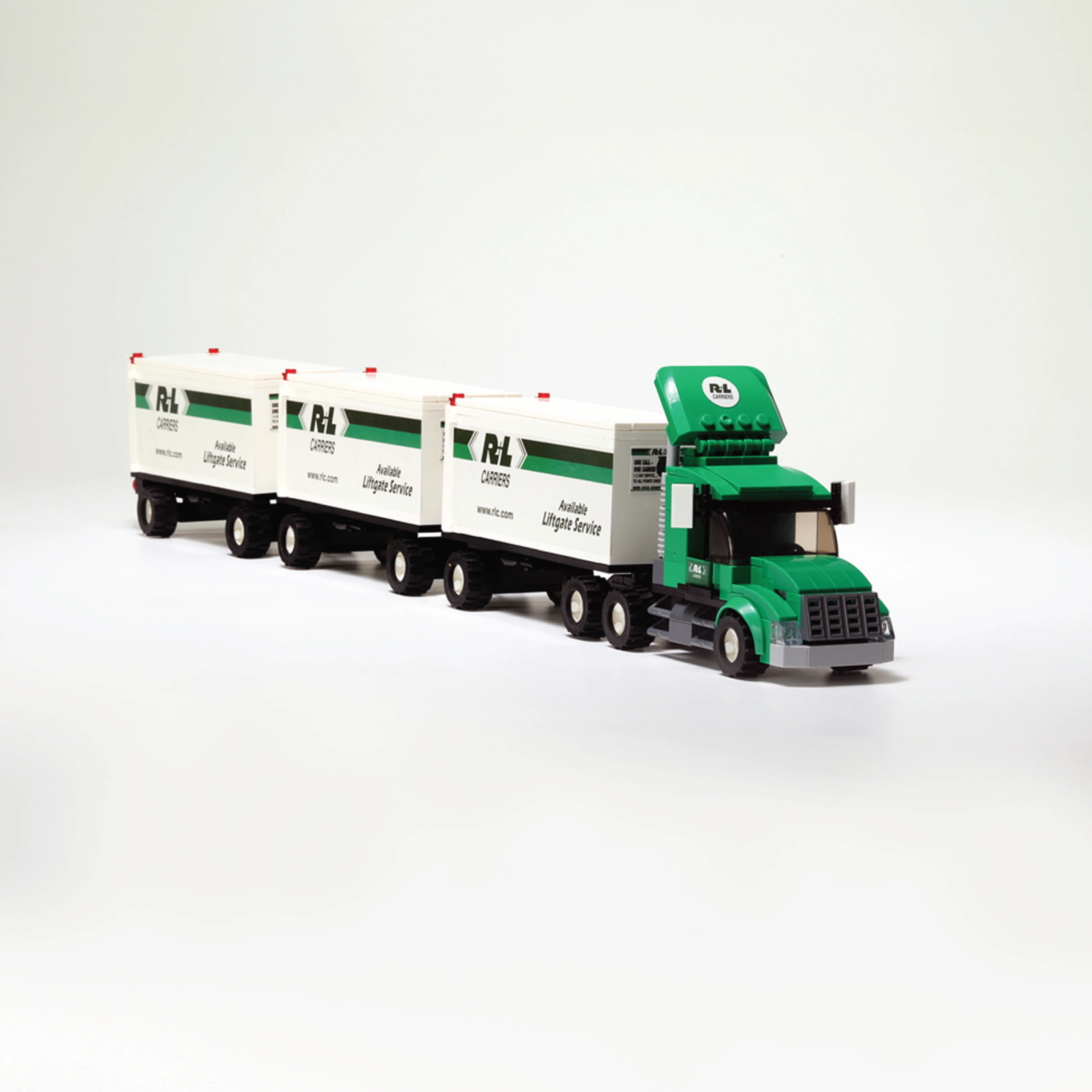 Triple Pup Truck Building Blocks Set - Image 9